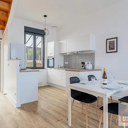 Agreable Maisonnette A Proximite D'eurexpo Lägenhet *