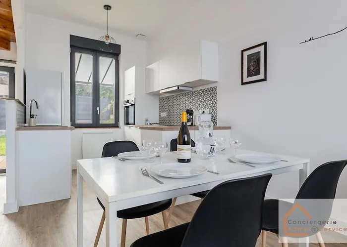 Agreable Maisonnette A Proximite D'eurexpo *